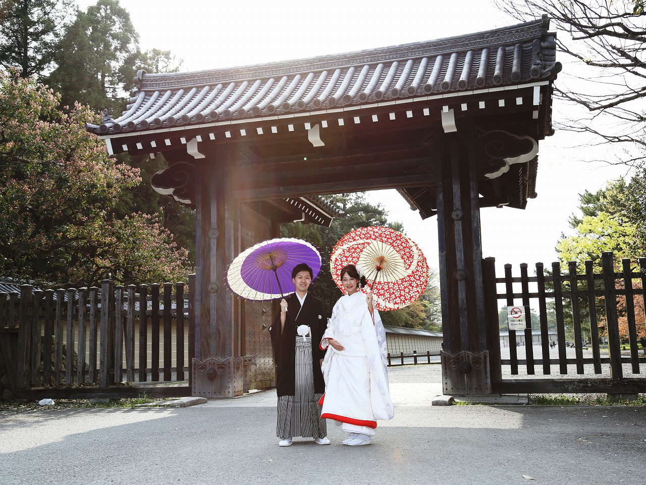 京都御所で記念撮影（梨木神社の結婚式）