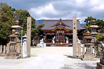本殿を望む本住吉神社