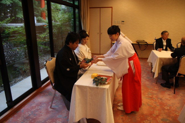 /home/users/0/lolipop.jp jinja kekkon/web/blog/wp content/uploads/jinjya wedding 161201 img 4347